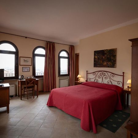 Villa Soleil Colleretto Giacosa Bagian luar foto
