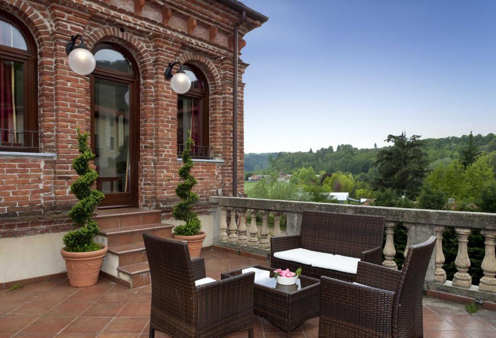 Villa Soleil Colleretto Giacosa Ruang foto